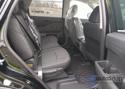 2025 Nissan Pathfinder S 4Wd z USA, uszkodzony, nr VIN 5N1DR3AC2SC314571